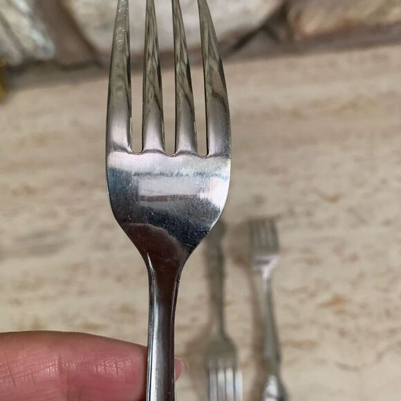 The Cellar Japan set of Three Dinner forks (larger) - Picture 8 of 9